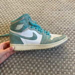 Nike Air Jordan 1 Retro High SE Trainers